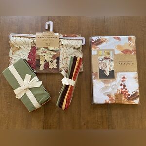 Autumn Table Runner and Tablecloth Set
